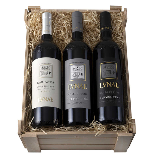 Colli di Luni Vermentino DOC "Etichetta Nera" 2023 + Colli di Luni Vermentino DOC "Etichetta Grigia" 2023 + Liguria di Levante Bianco IGT "Labianca" 2023 - Lunae (cassetta di legno)